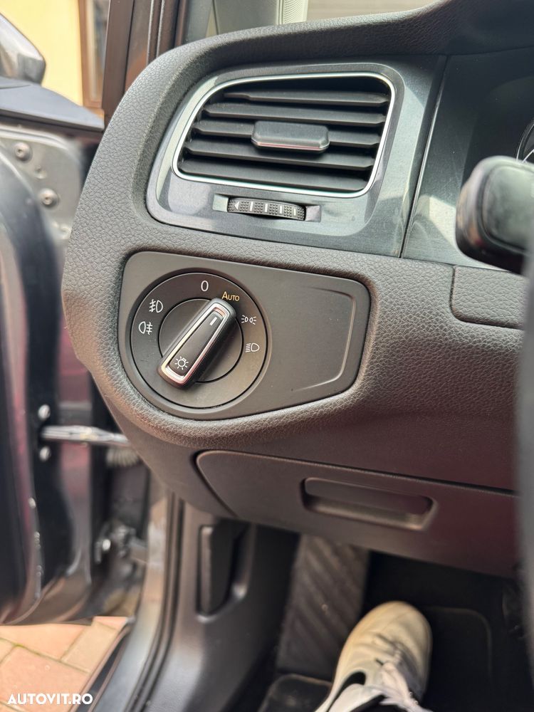 Volkswagen Golf - 17