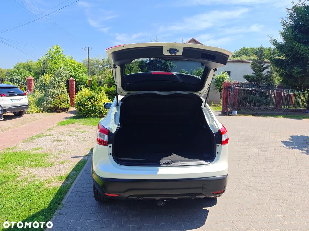 Nissan Qashqai 1.5 dCi N-Connecta - 31
