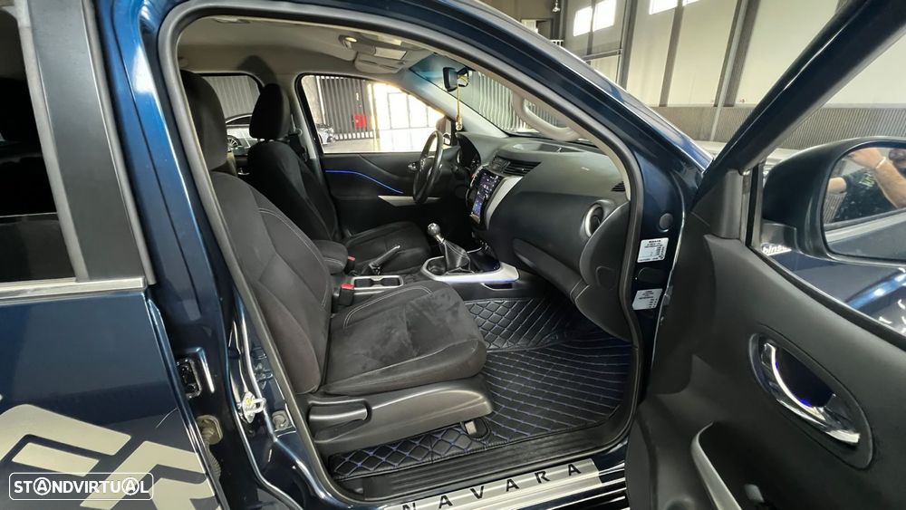 Nissan Navara 2.3 dCi CD 4WD N-Connecta Nav+Barras - 22