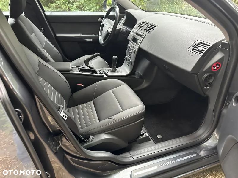 Volvo V50 D3 Momentum - 5