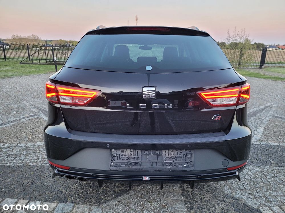 Seat Leon 2.0 TDI DPF FR Black Matt Edition - 4