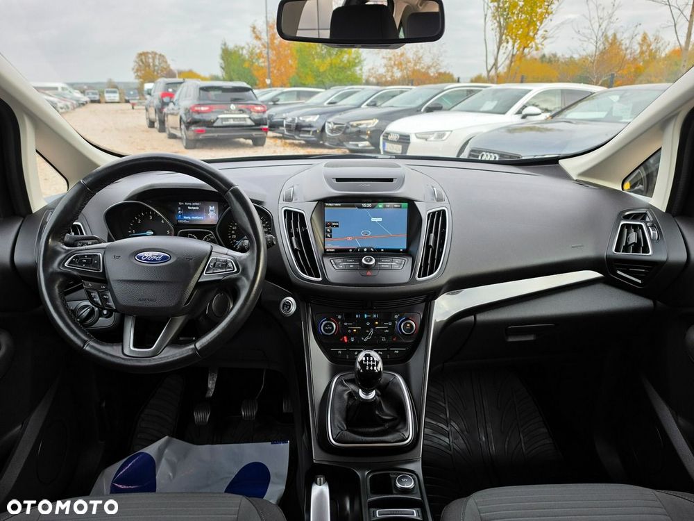 Ford Grand C-MAX - 35