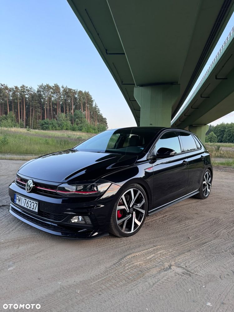 Volkswagen Polo 2.0 TSI DSG GTI - 11