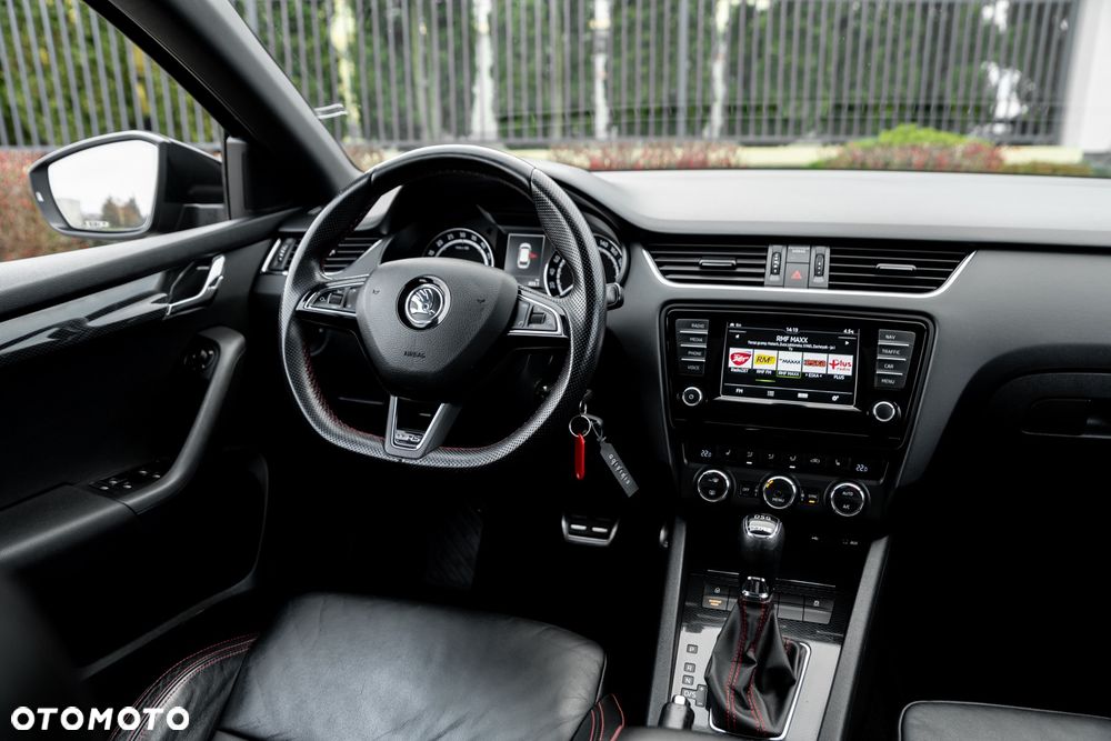 Skoda Octavia 2.0 TDI RS Challenge DSG - 27