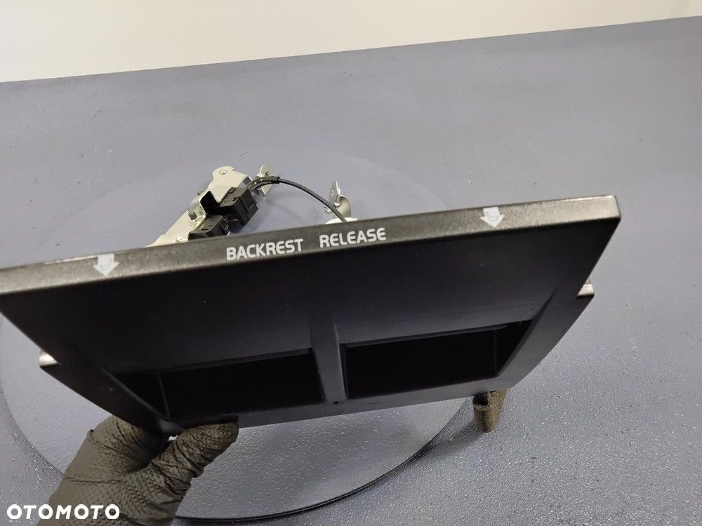 VOLVO S60 II ZAMKI SKŁADANIA OPARCIA KANAPY - 3