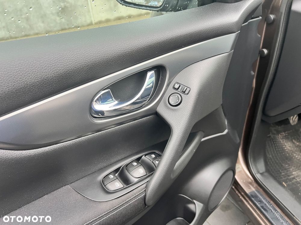 Nissan Qashqai 1.2 DIG-T N-Connecta - 20