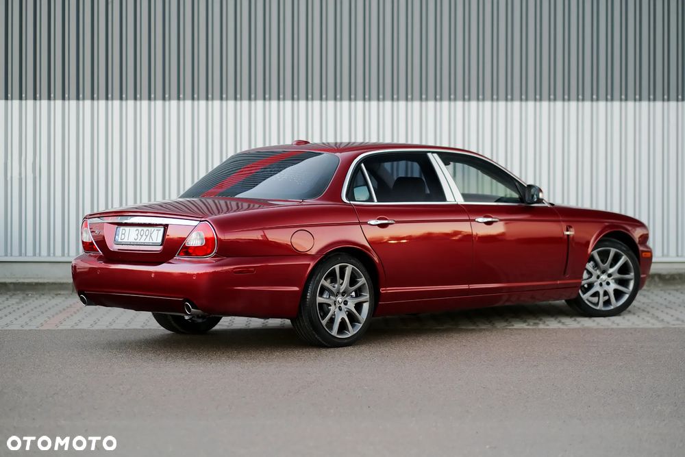 Jaguar XJ XJ8 4.2 LWB - 17