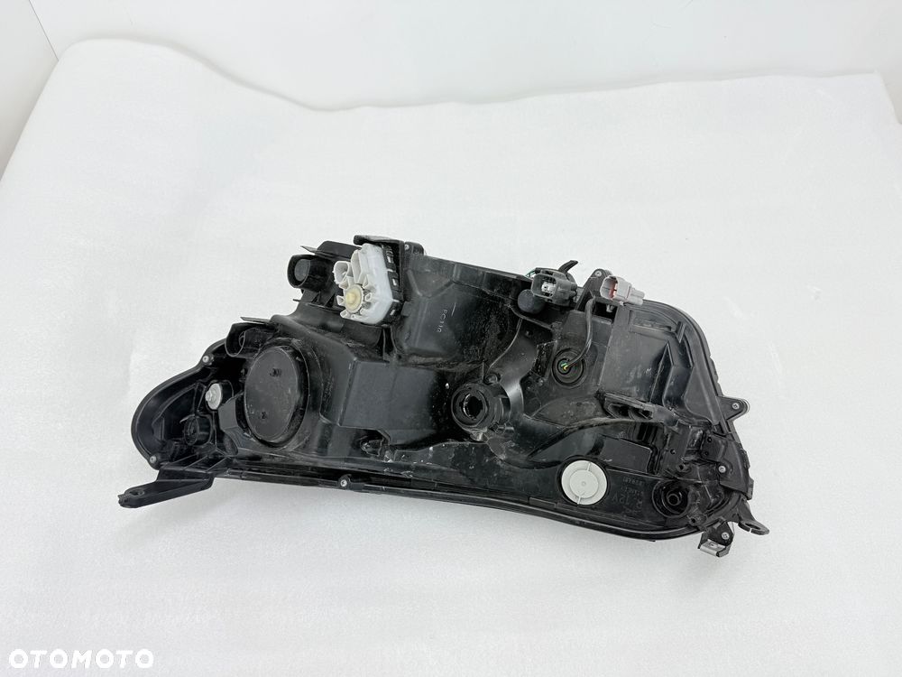 Toyota RAV 4 IV LIFT 2018 Przód strona prawa Lampa przednia - 4
