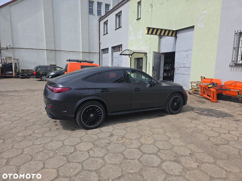 Mercedes-Benz GLC - 4