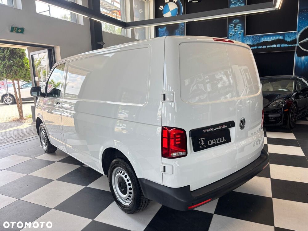 Volkswagen Transporter - 3
