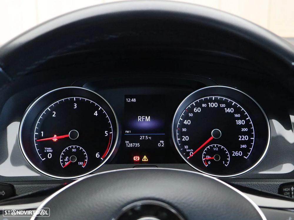 VW Golf 1.6 TDI Confortline - 26