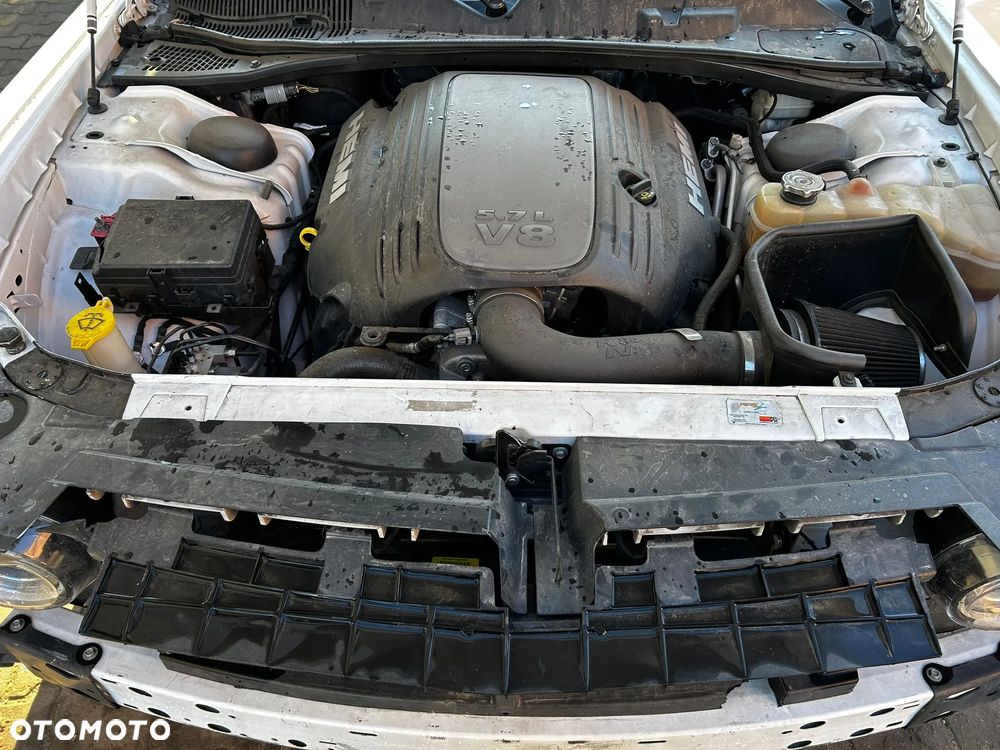 Dodge Challenger - 18