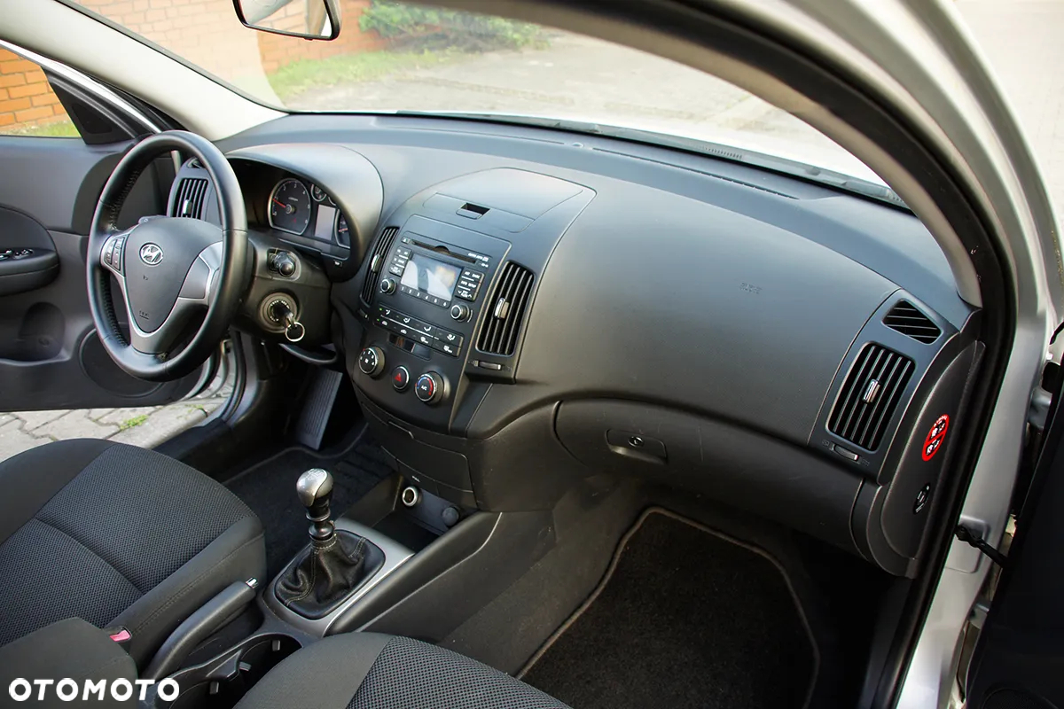 Hyundai i30 1.6 CRDi Premium - 10
