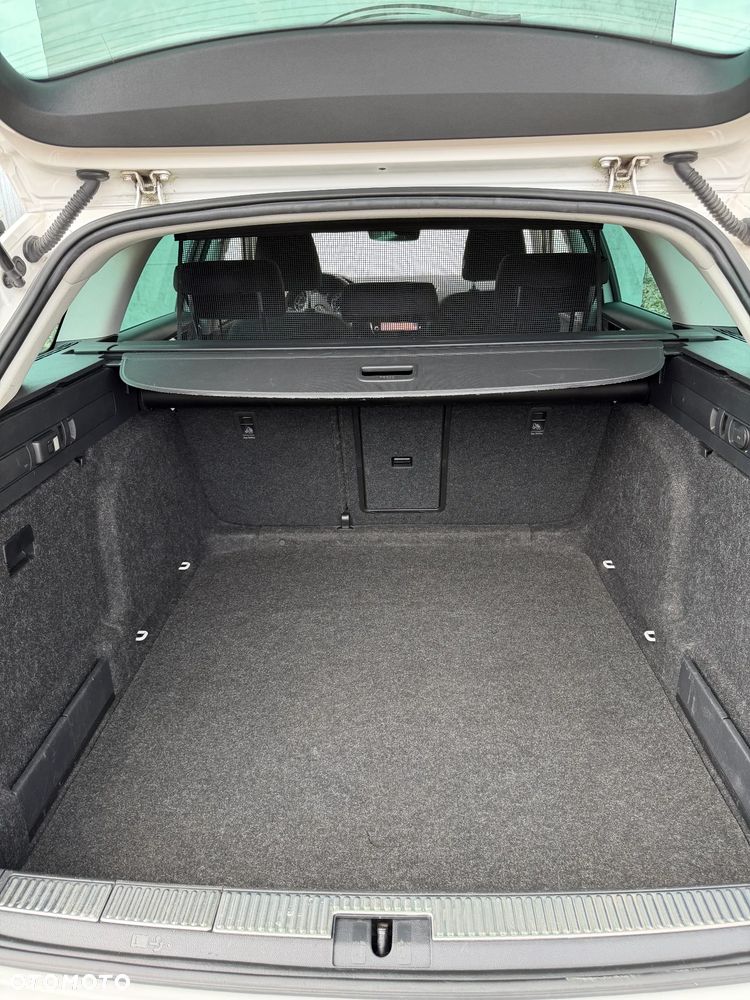 Skoda Superb 2.0 TDI DSG Style - 6
