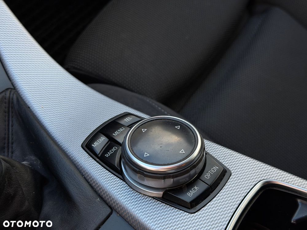 BMW Seria 5 520d - 23