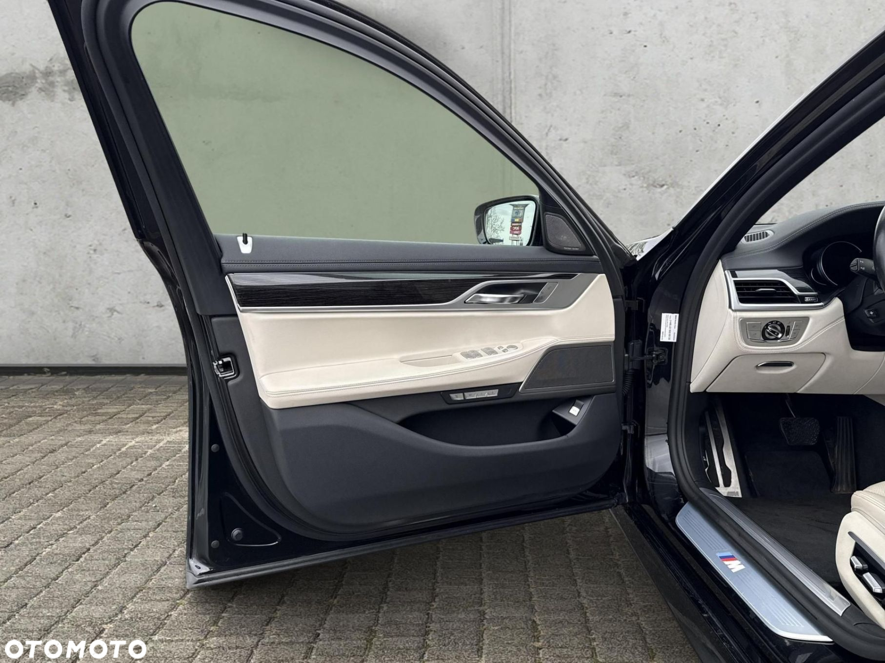 BMW Seria 7 - 10