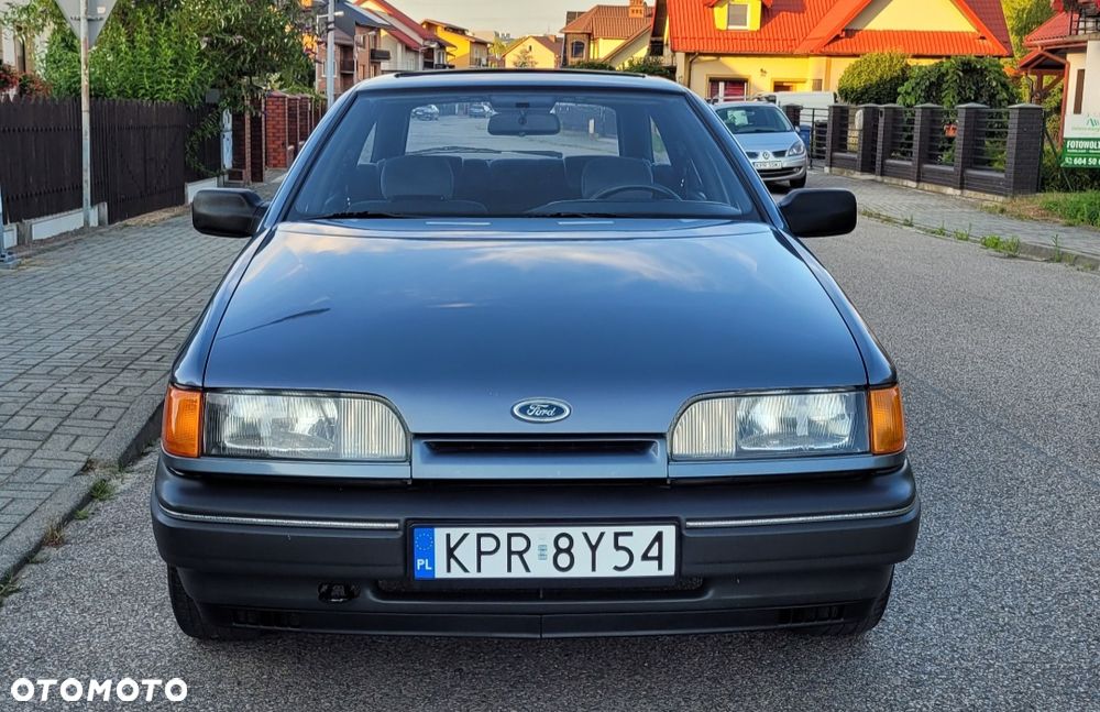 Ford Scorpio 2.0 CL - 9