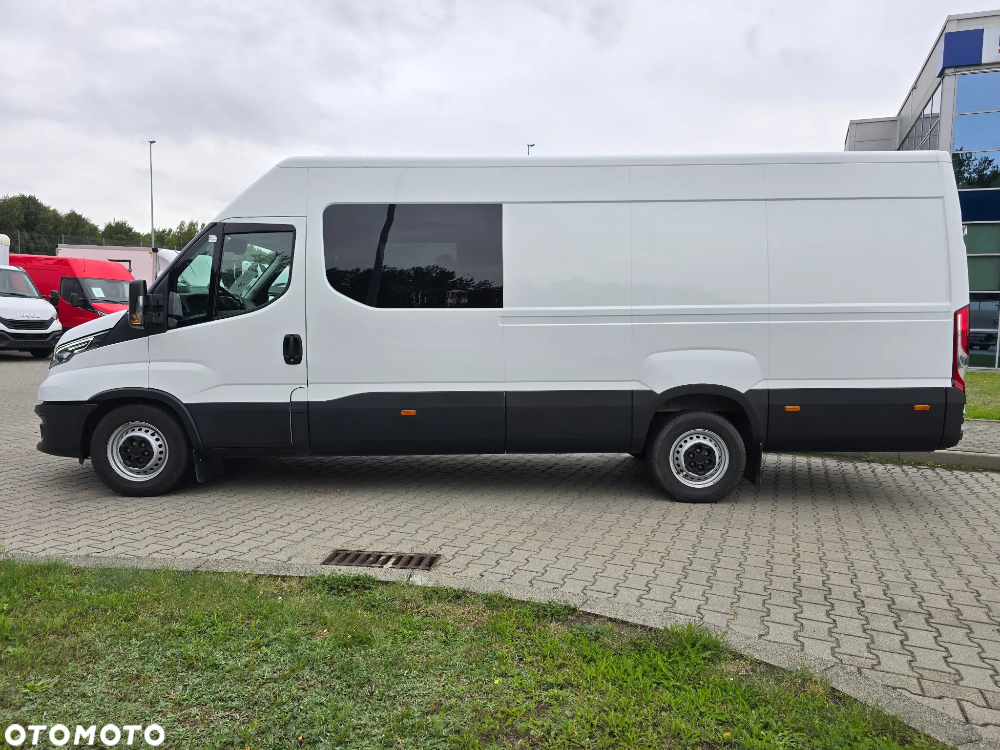 Iveco DAILY 35S18 BRYGADÓWKA - 8