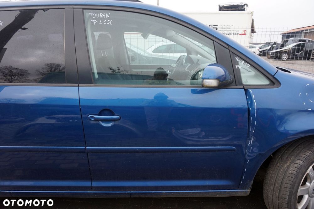 DRZWI PRZEDNIE PRAWE TOURAN I LIFT FL1 LC5C  NIEBIESKI VOLKSWAGEN 2006-2010 - 1