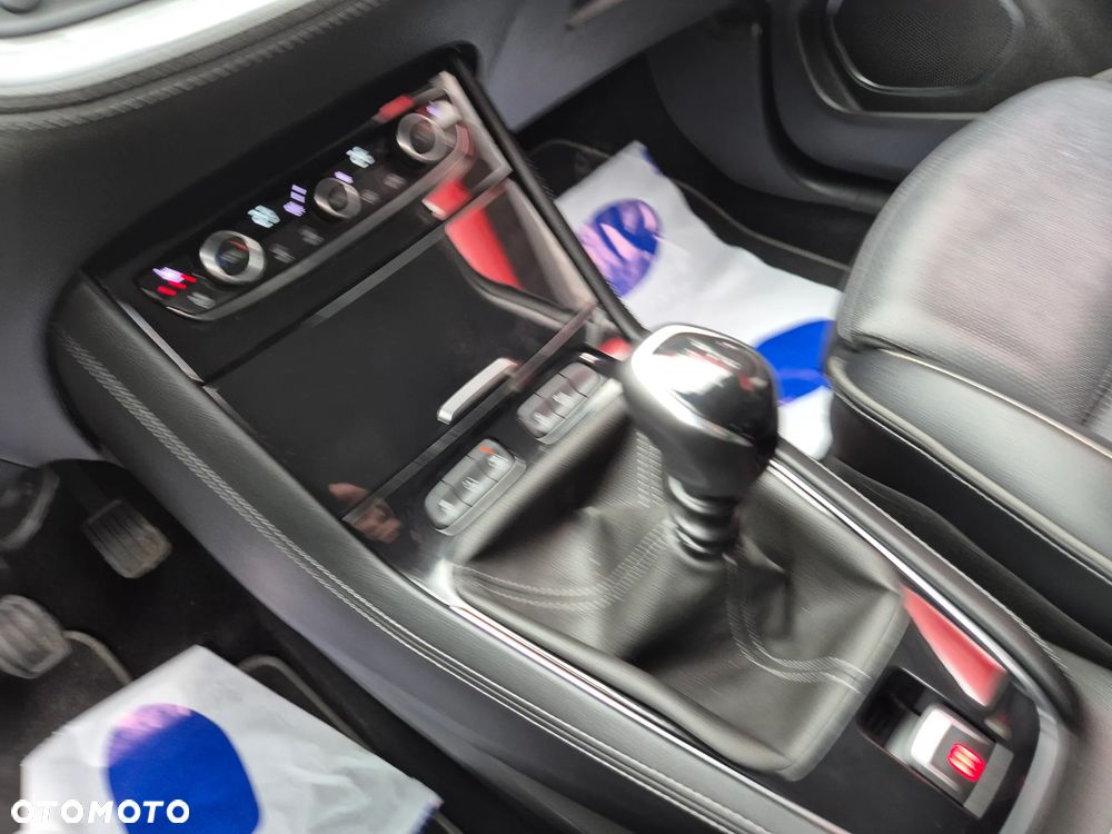 Opel Grandland X 1.2 Start/Stop Business INNOVATION - 39