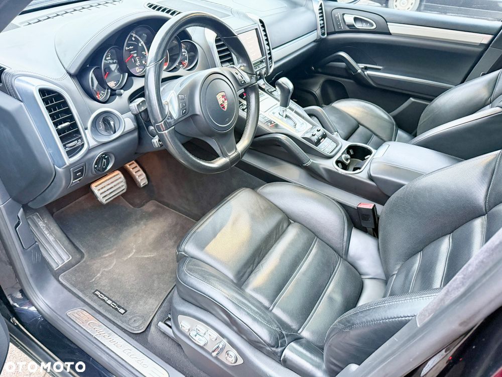 Porsche Cayenne Turbo Tiptronic S - 10
