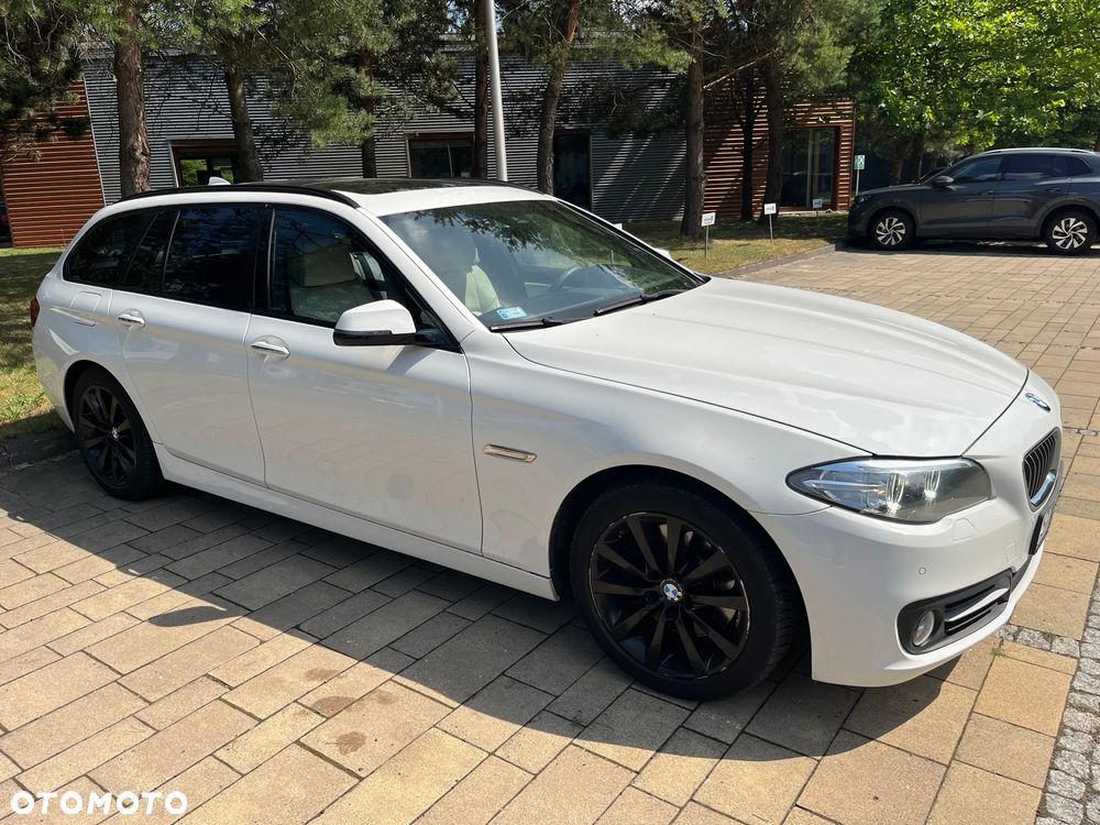 BMW Seria 5 525d xDrive - 6