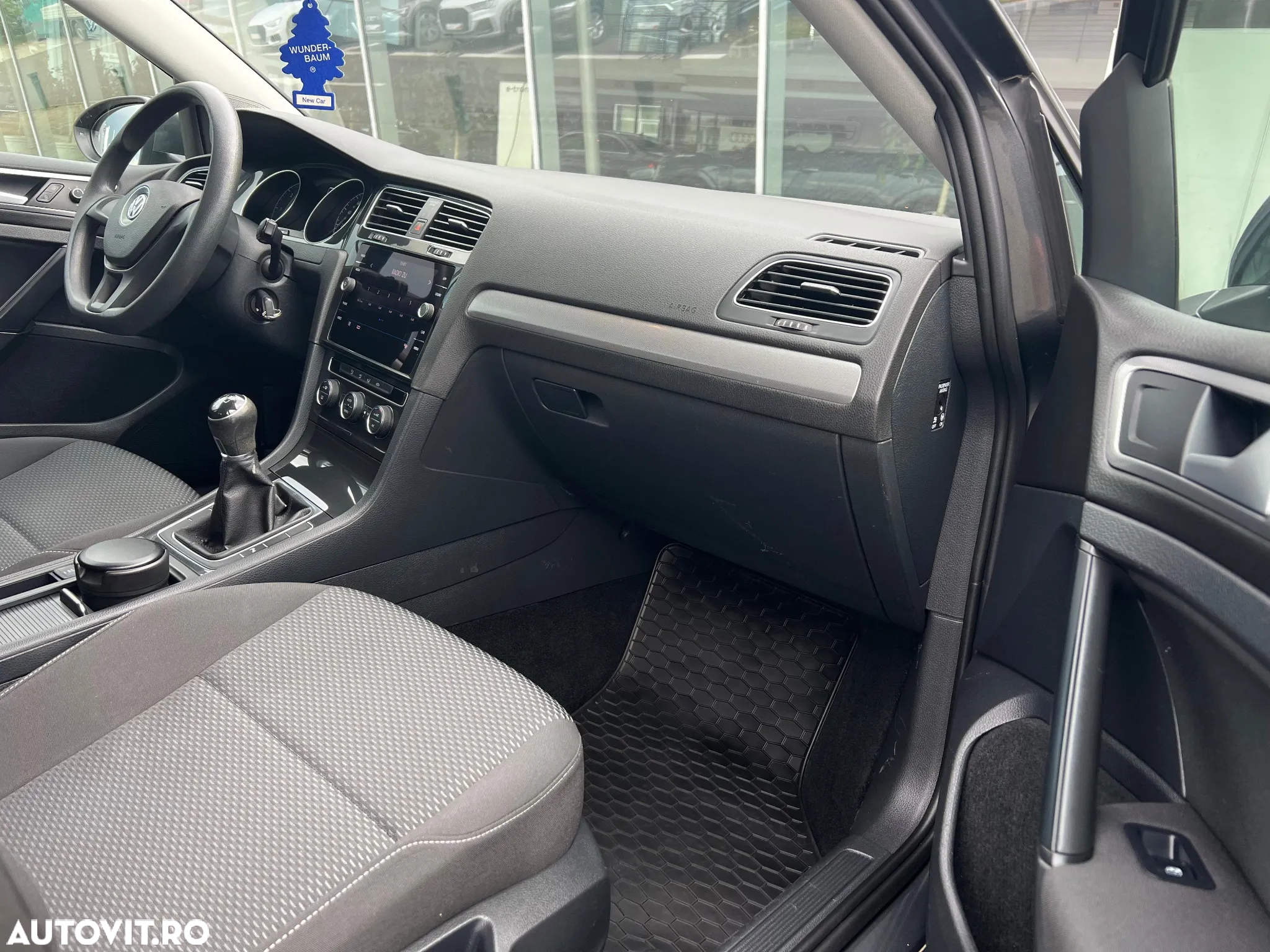 Volkswagen Golf 1.6 TDI Comfortline - 18