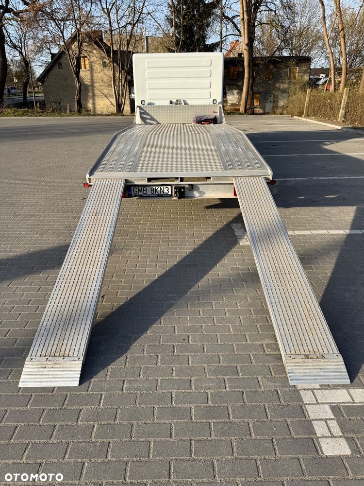 Mercedes-Benz Sprinter 907 - 5