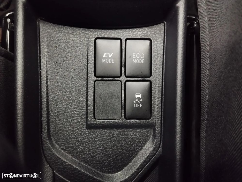 Toyota Yaris 1.5 HSD Square Collec.White - 33