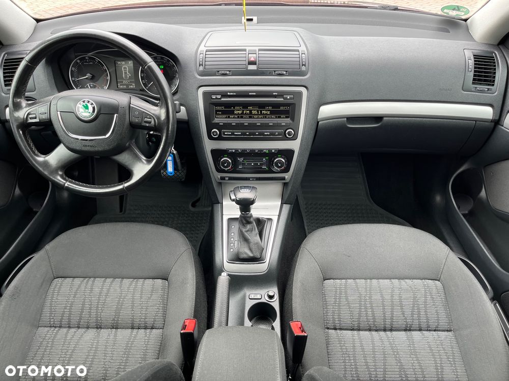 Skoda Octavia 1.8 TSI DSG Elegance - 6