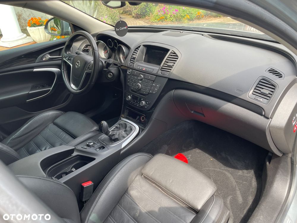 Opel Insignia - 10
