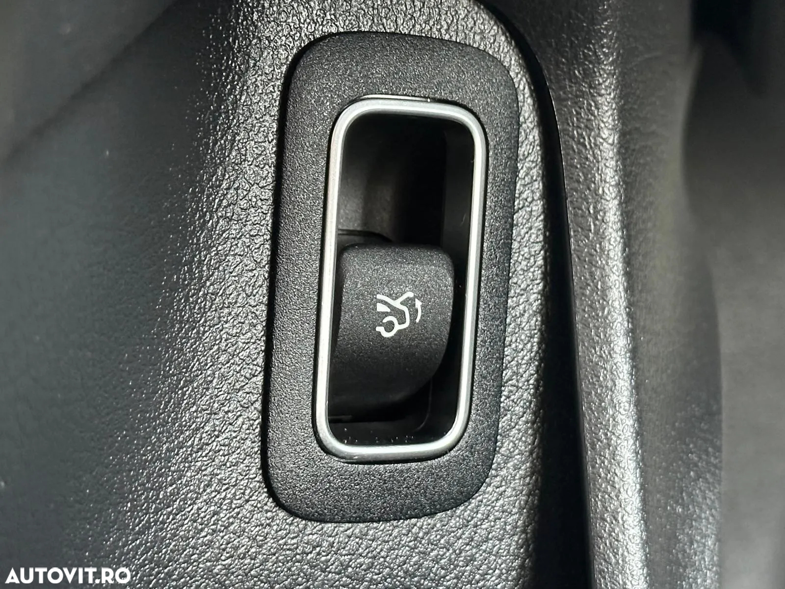 Mercedes-Benz CLA 180 d 7G-DCT - 34