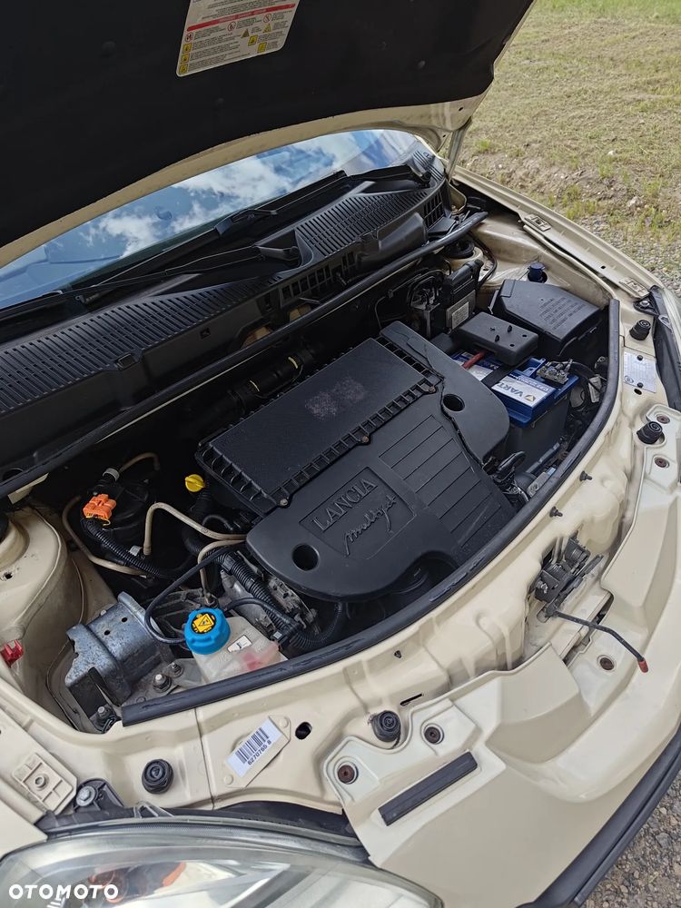 Lancia Ypsilon 1.3JTD Platino - 14