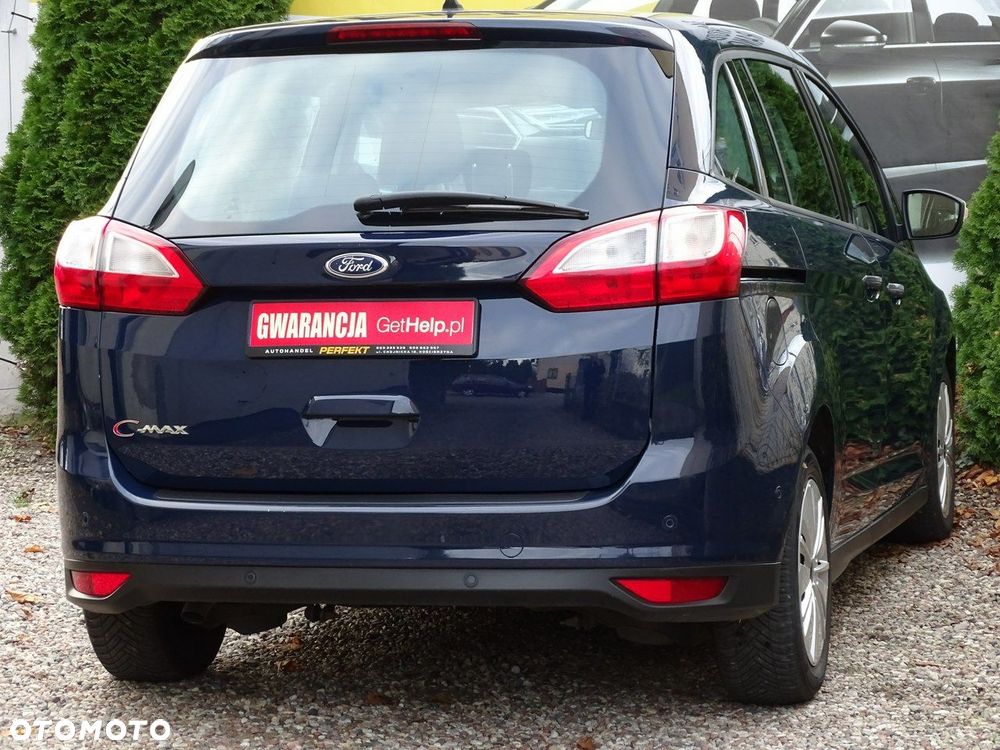 Ford Grand C-MAX - 11