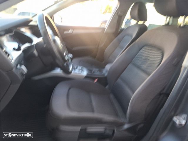 Audi A4 Avant 2.0 TDI Advance - 29