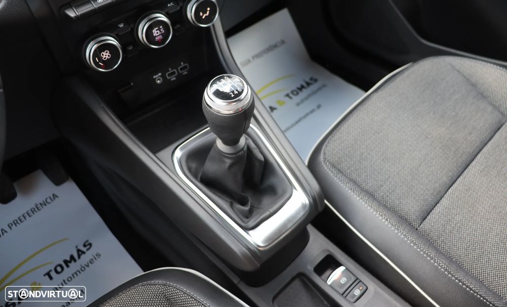 Renault Captur 1.0 TCe Techno - 19