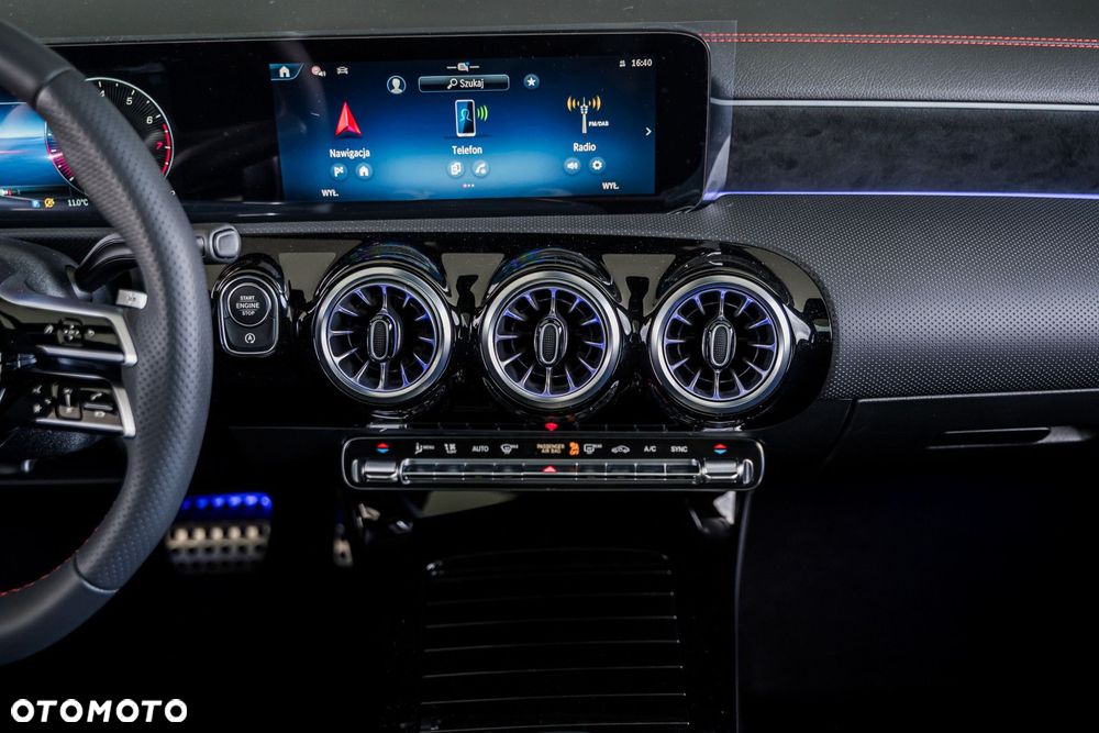 Mercedes-Benz CLA - 23