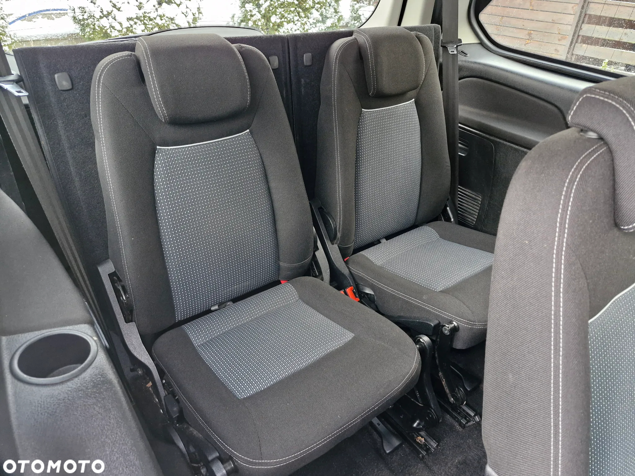 Ford Galaxy 2.0 Silver X - 12