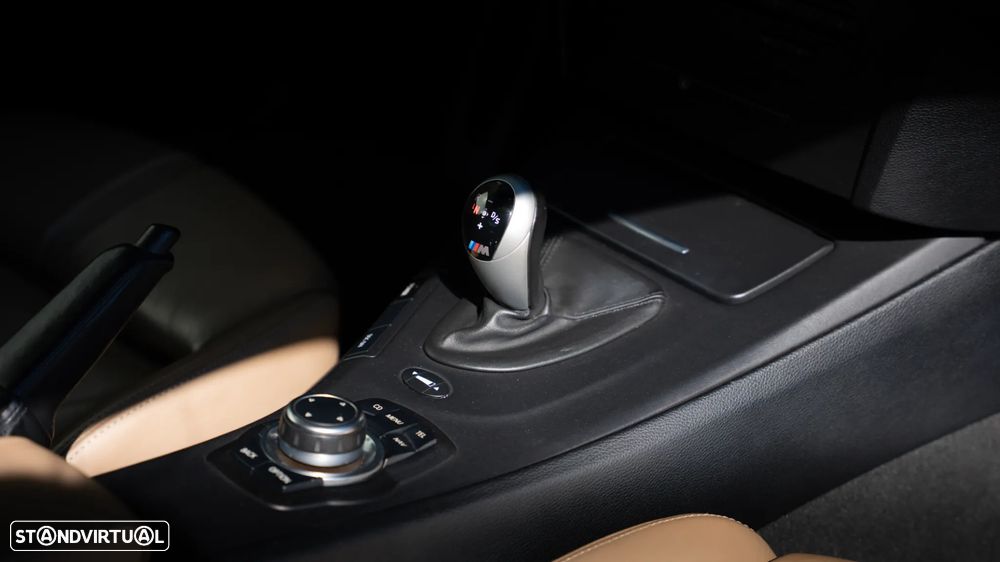 BMW M3 Auto - 41