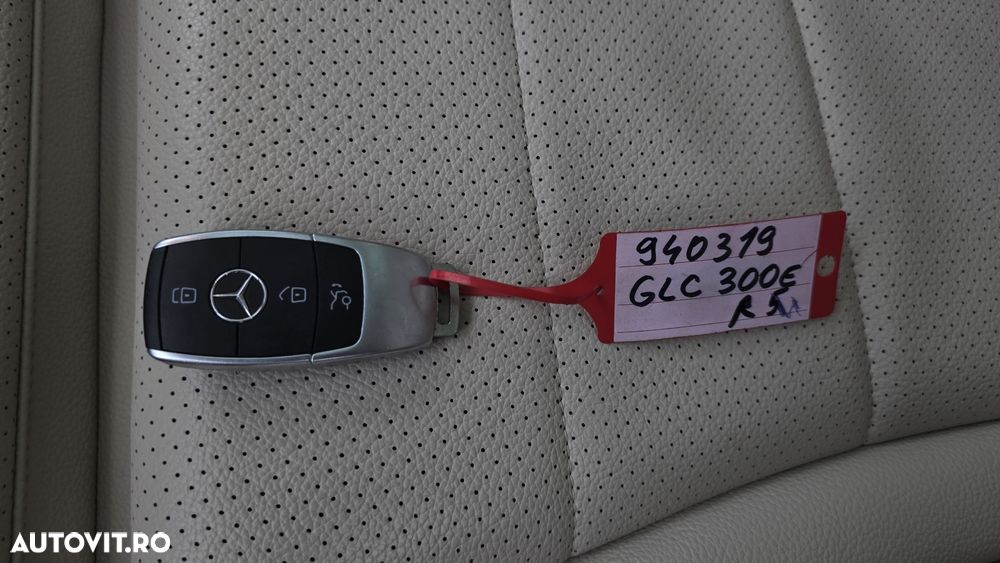 Mercedes-Benz GLC 300 e 4MATIC - 21