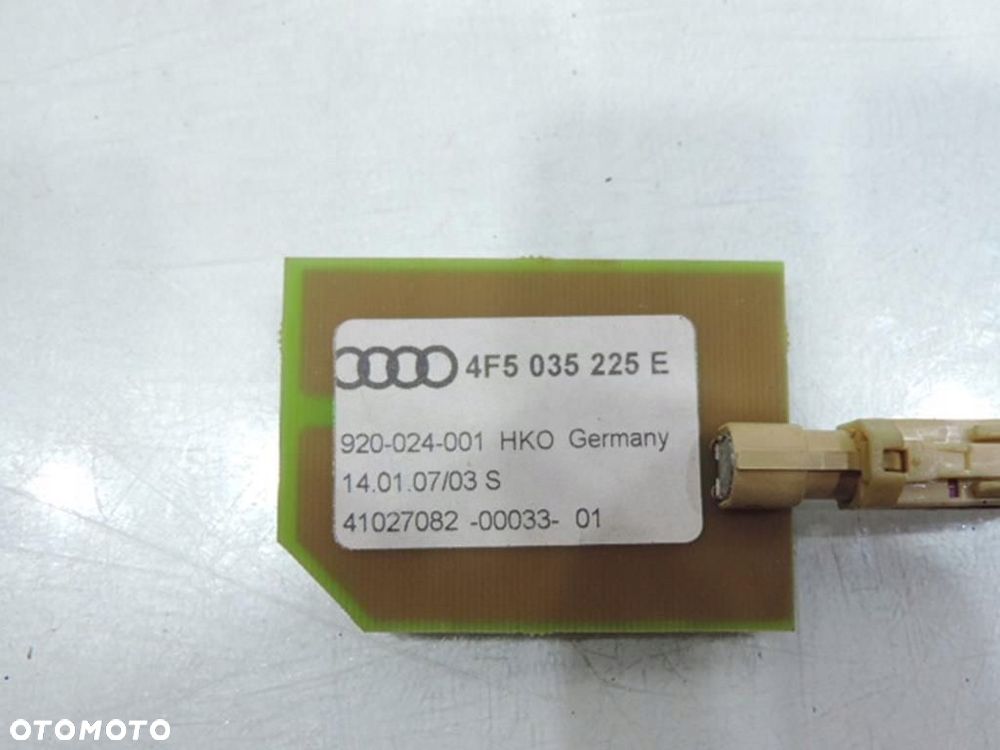 WZMACNIACZ ANTENY AUDI A6 C6 4F5035225E - 4