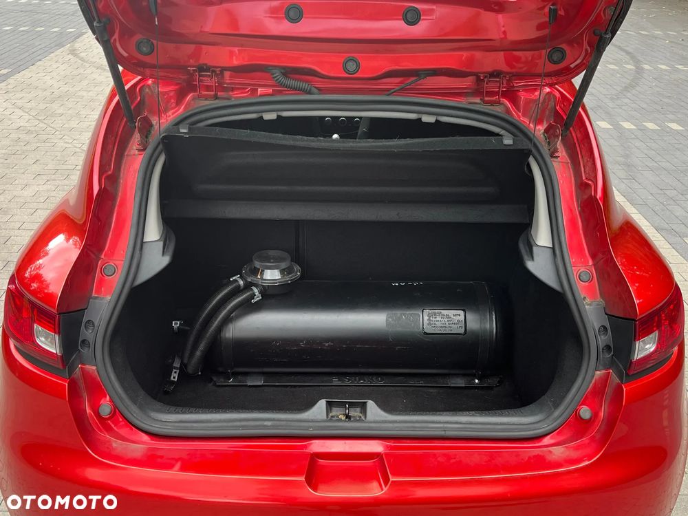 Renault Clio 1.2 16V Alize - 10