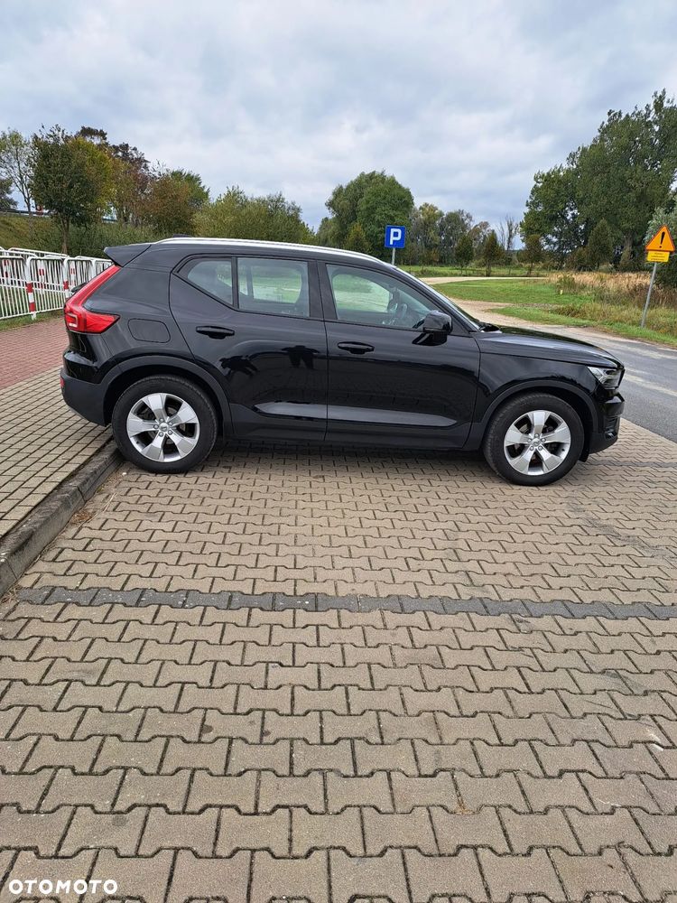 Volvo XC 40 T3 Momentum - 4