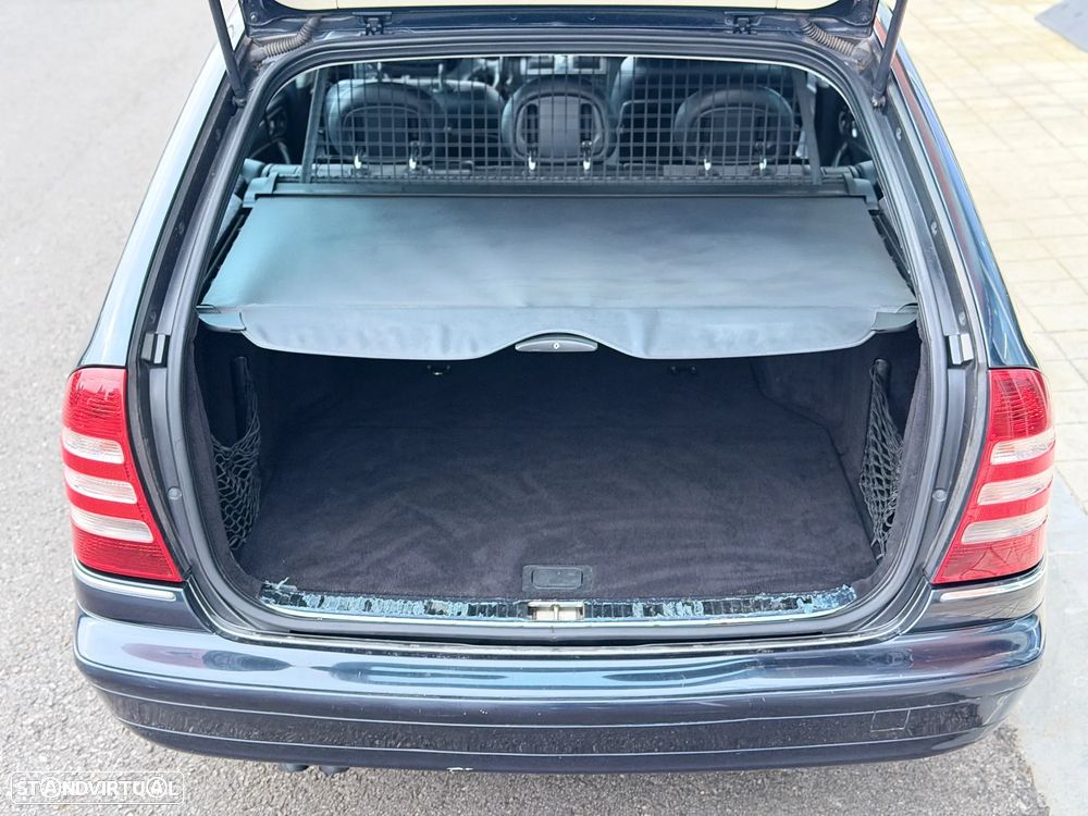 Mercedes-Benz C 220 CDi Avantgarde Aut. - 12