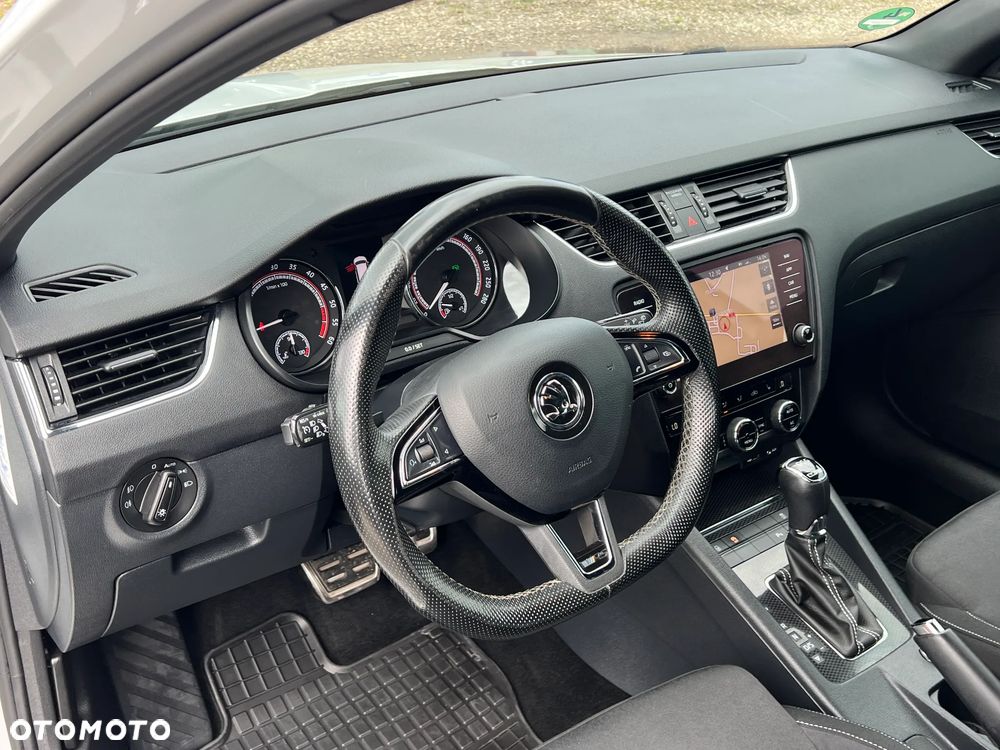 Skoda Octavia 2.0 TDI 4x4 DSG RS - 16