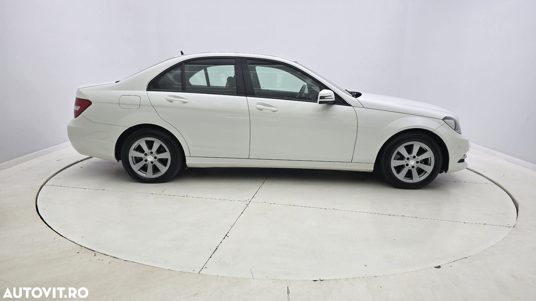 Mercedes-Benz C - 6
