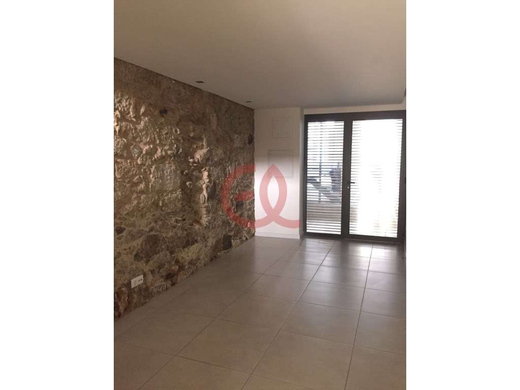 Apartamento T1 - Centro da Cidade - Viana do Castelo - Grande imagem: 5/9