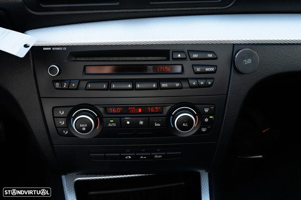 BMW 118 - 18