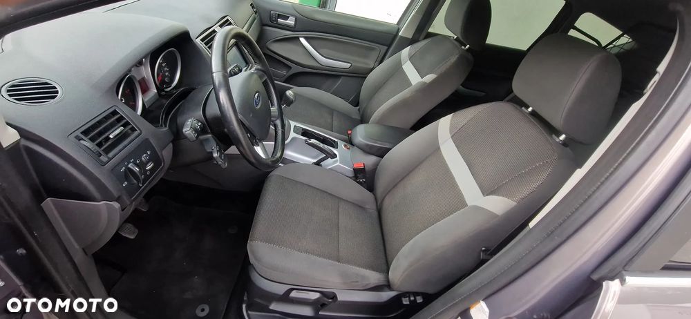 Ford Kuga 2.0 TDCi 4x4 Champions Edition - 18