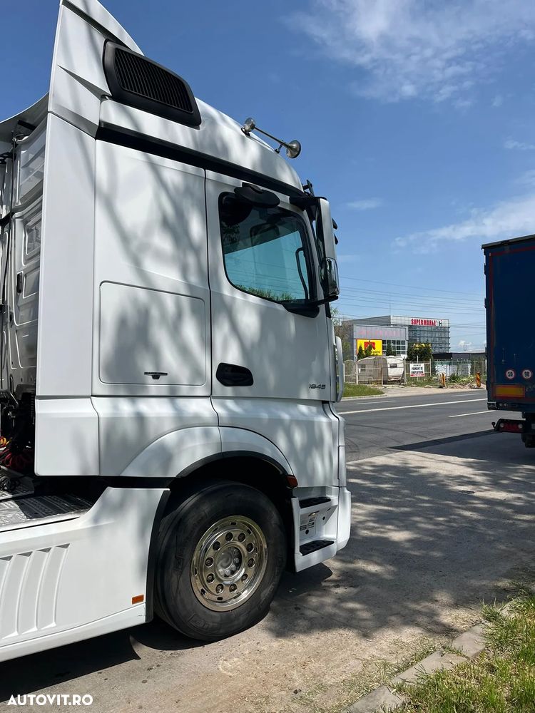 Mercedes-Benz Actros - 10